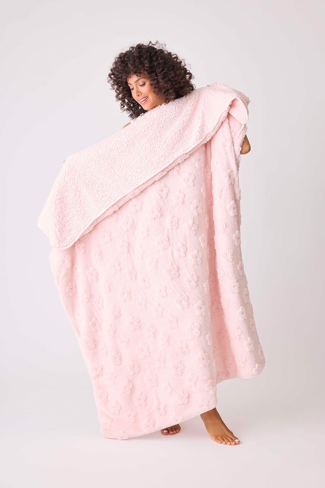 PINK VS Robe & Plaid Sherpa Blanket deals