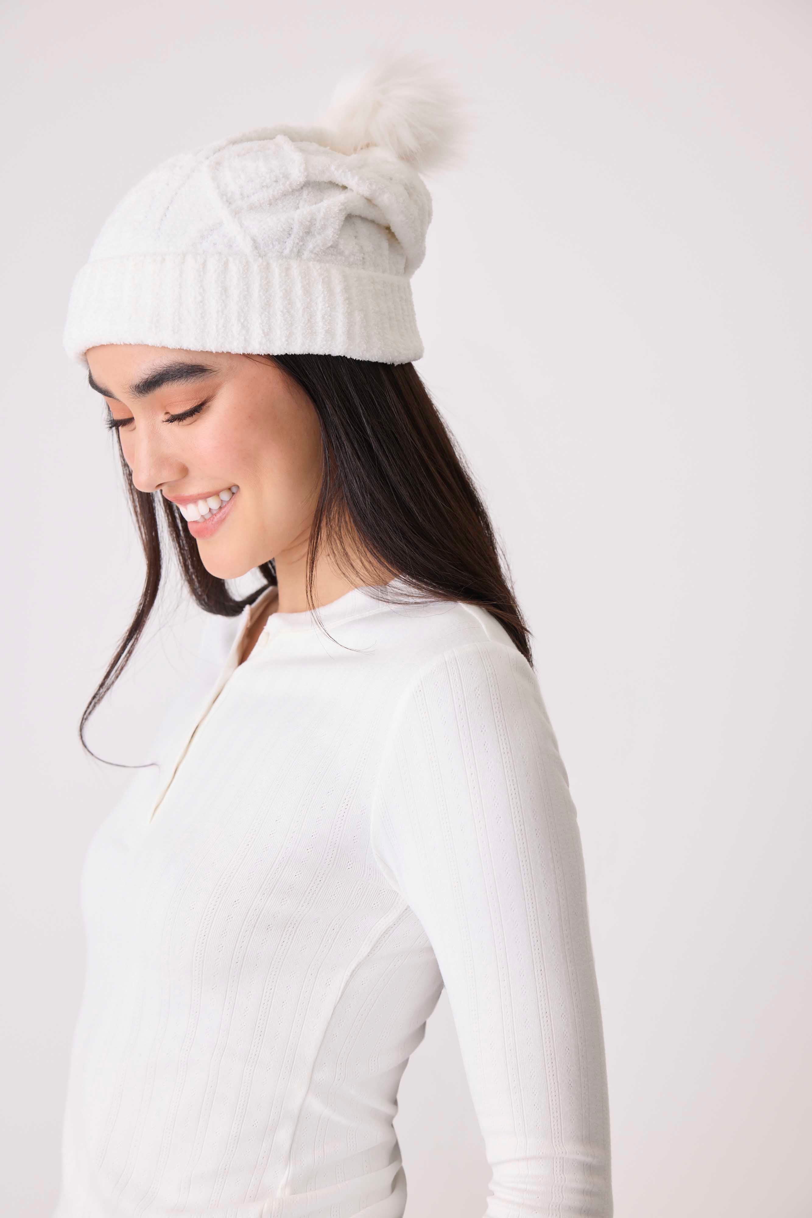 EXPRESS Ivory Cable Knit store Beanie Hat with Pom Pom