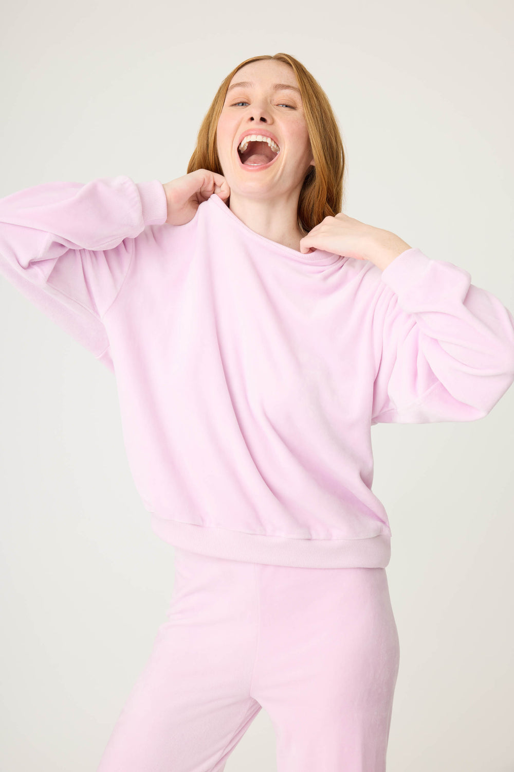 Women's pale lilac lounge pullover.